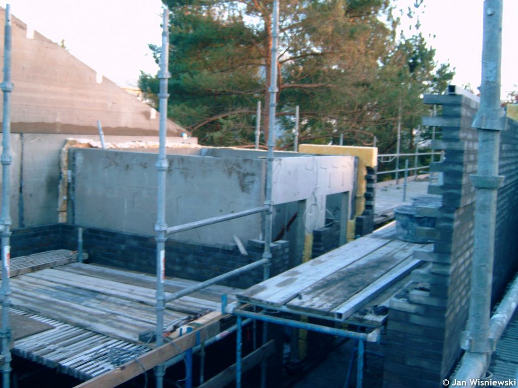 * Image 10